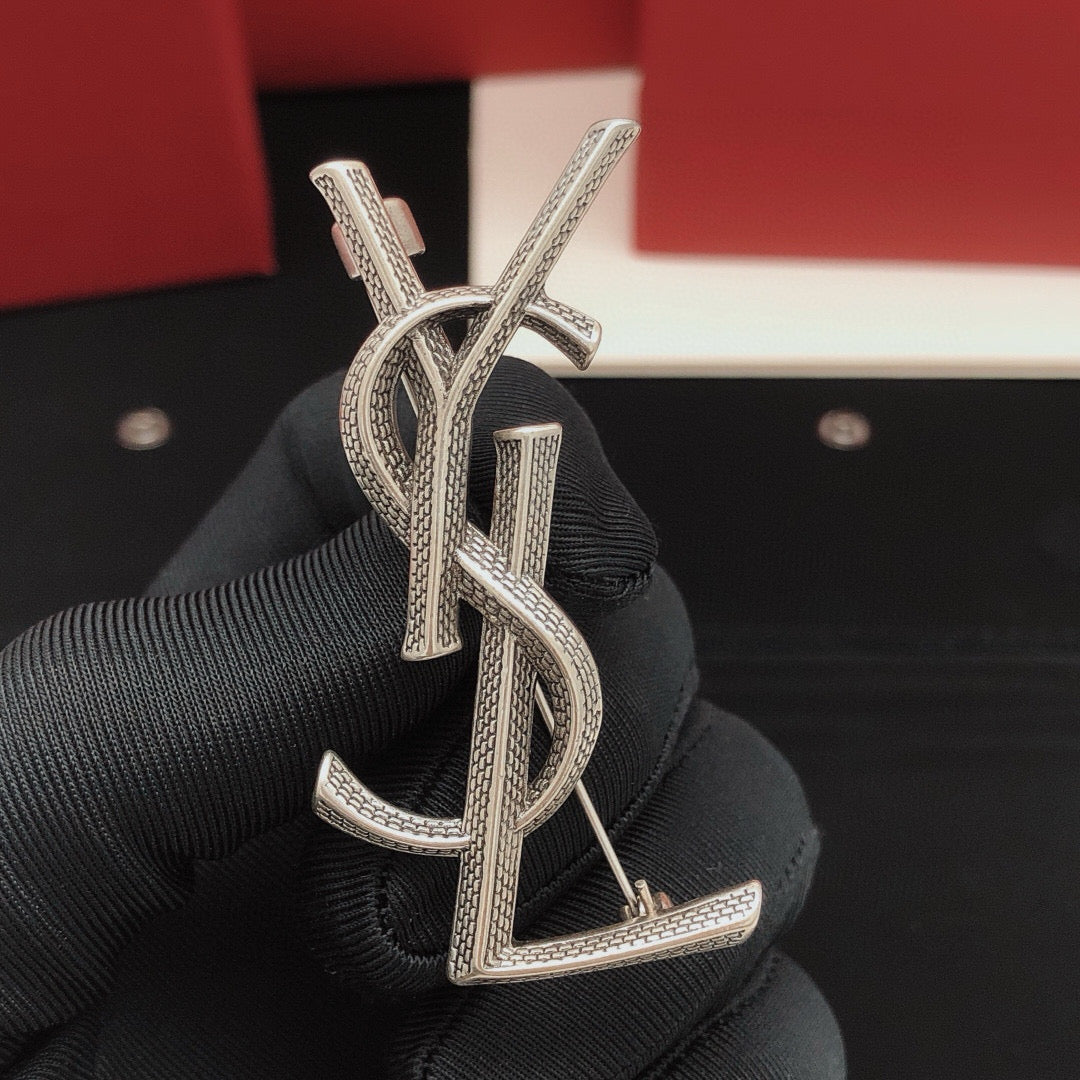 Martin Graham brooch in polished metal-tone – main product view
