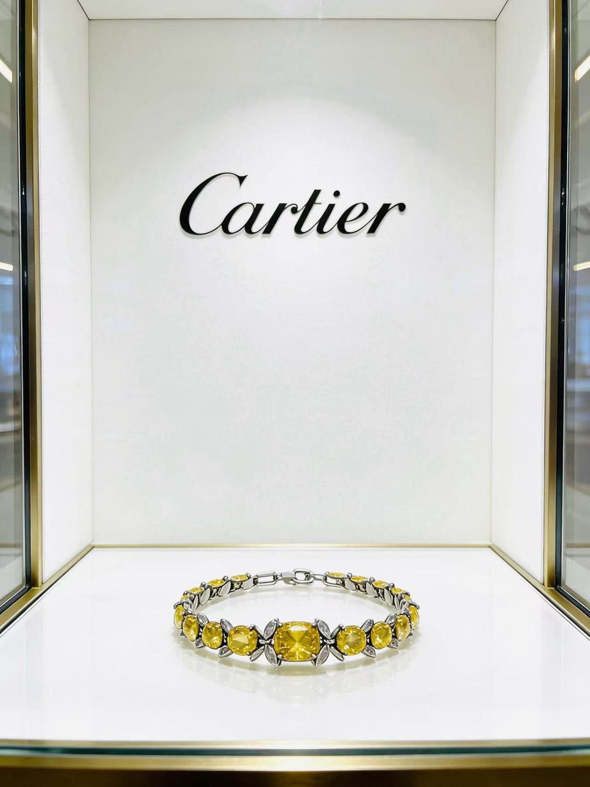 Martin Graham bracelet in polished metal-tone – main product view
