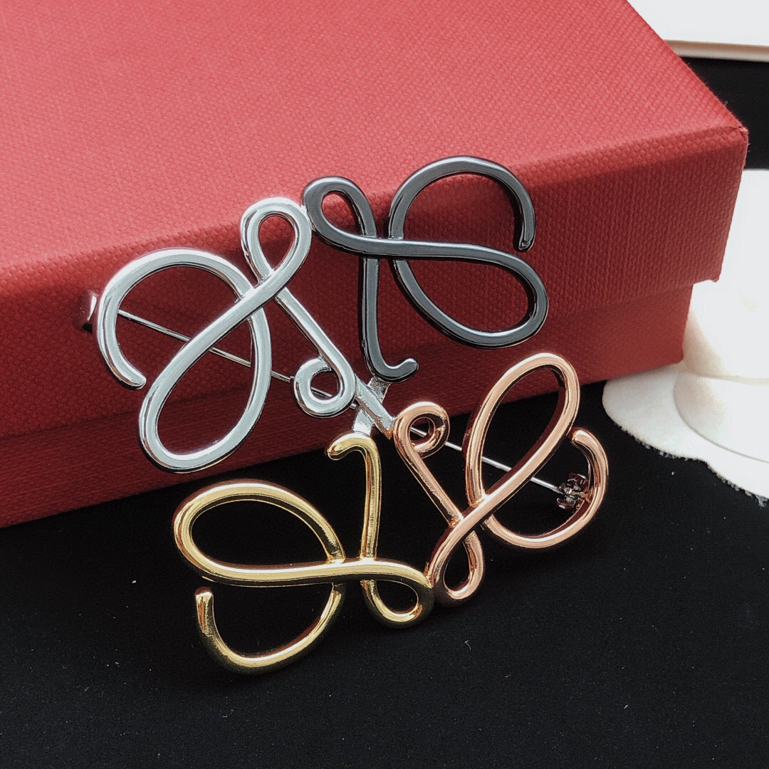 Martin Graham brooch in polished metal-tone – main product view