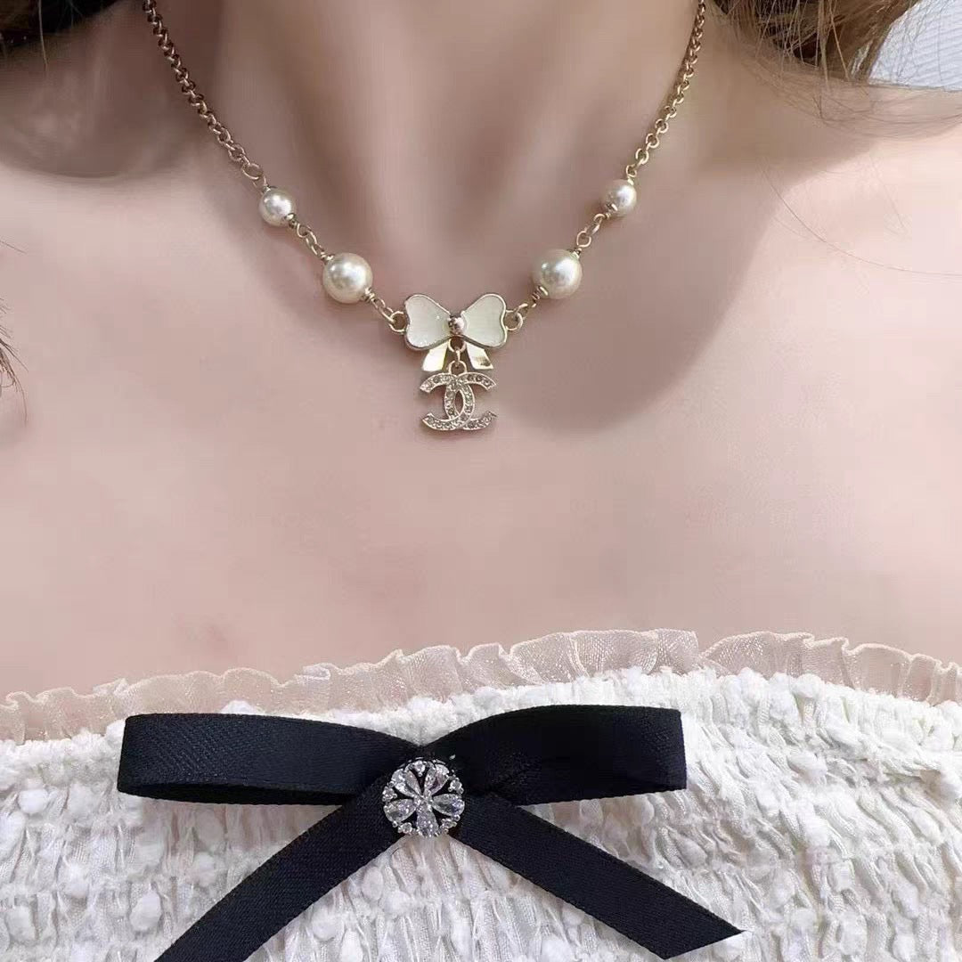 Martin Graham Signature pendant necklace in polished metal-tone – main product view