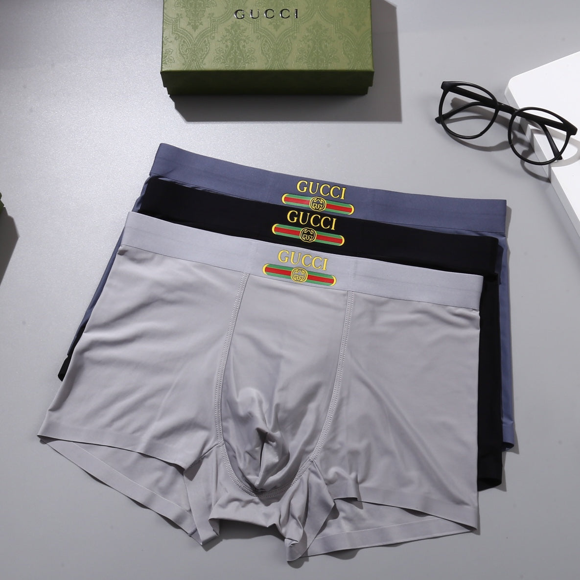 Gucci 86% Nylon & 14% Spandex Seamless-Cut Men's Boxer Briefs - 3-Piece Box