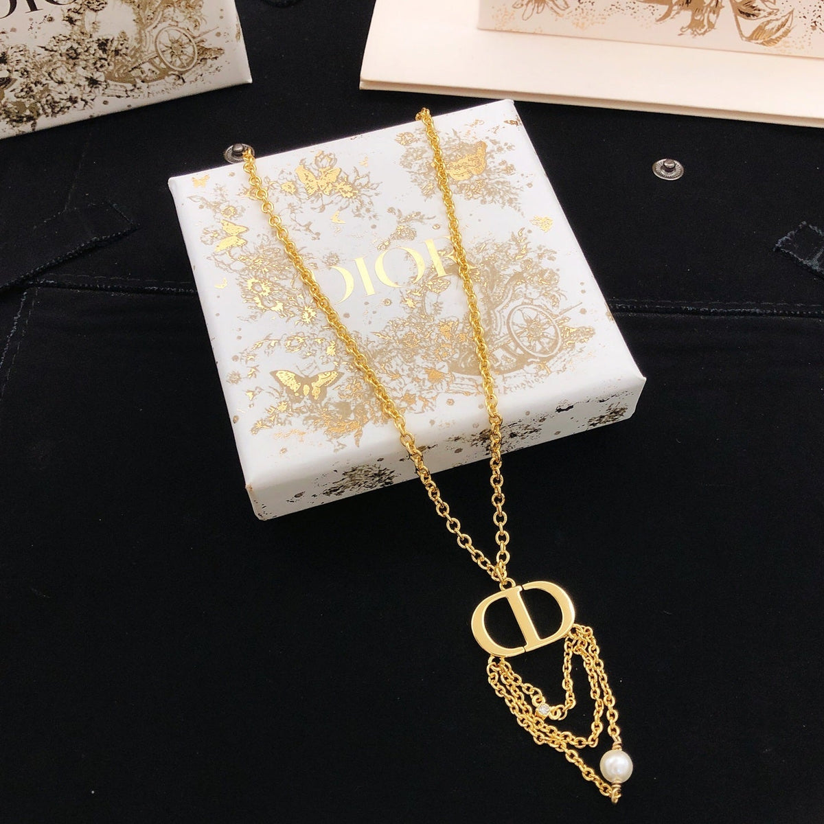 Martin Graham pendant necklace in polished metal-tone – main product view