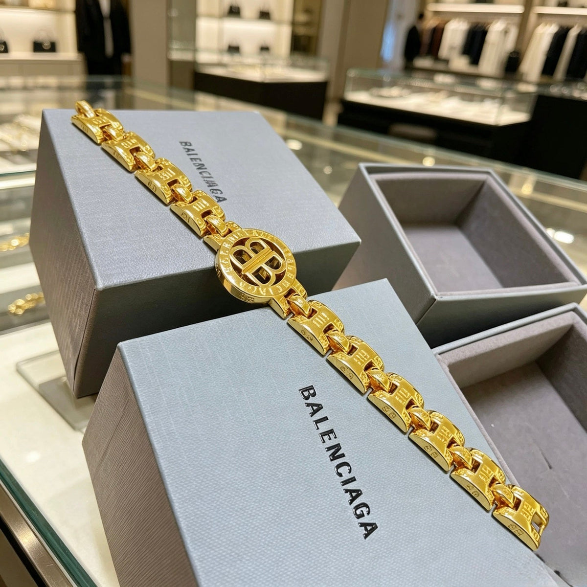 Martin Graham bracelet in polished metal-tone – main product view