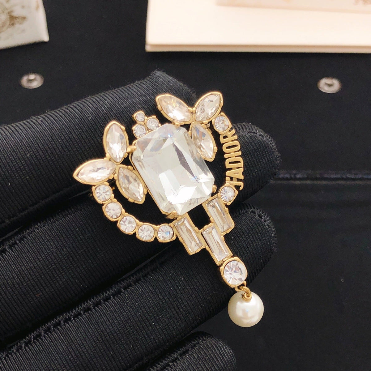 Martin Graham brooch in polished metal-tone – main product view