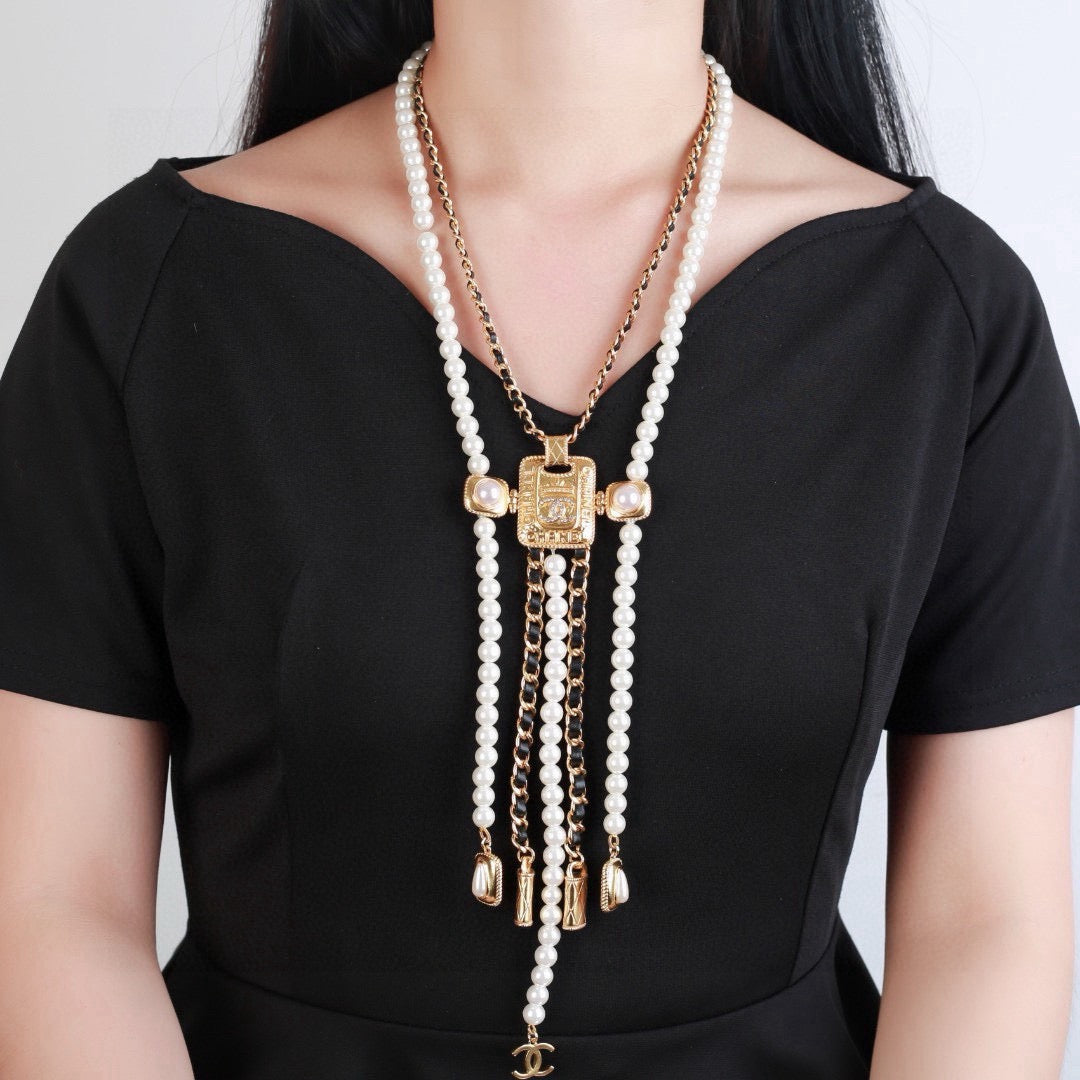 Martin Graham pendant necklace in polished metal-tone – main product view