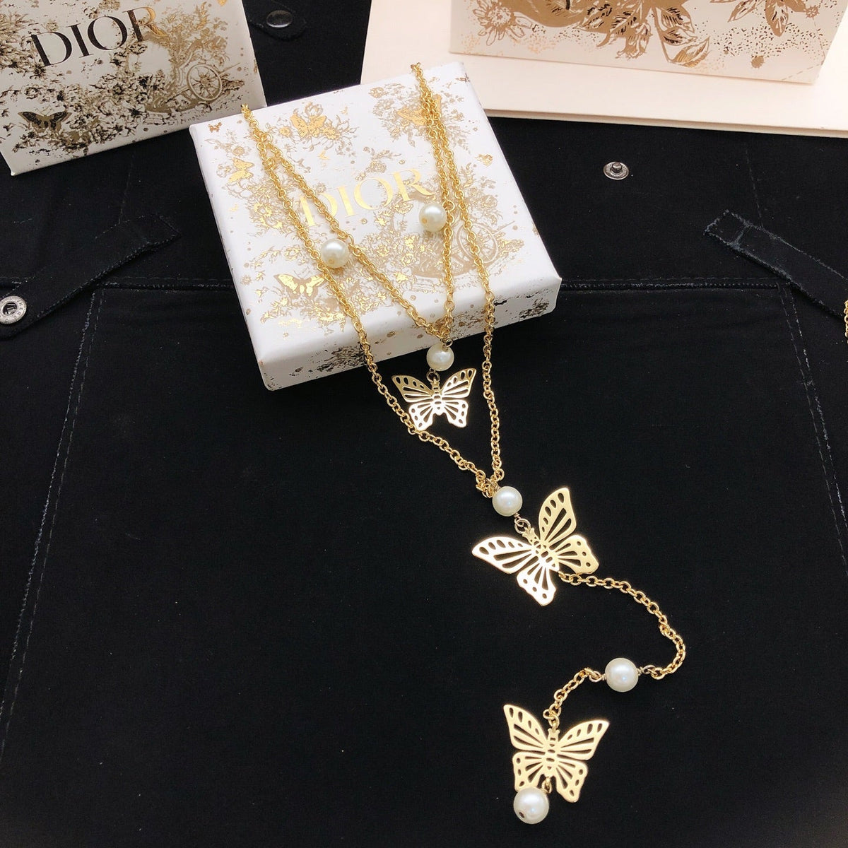Martin Graham pendant necklace in polished metal-tone – main product view