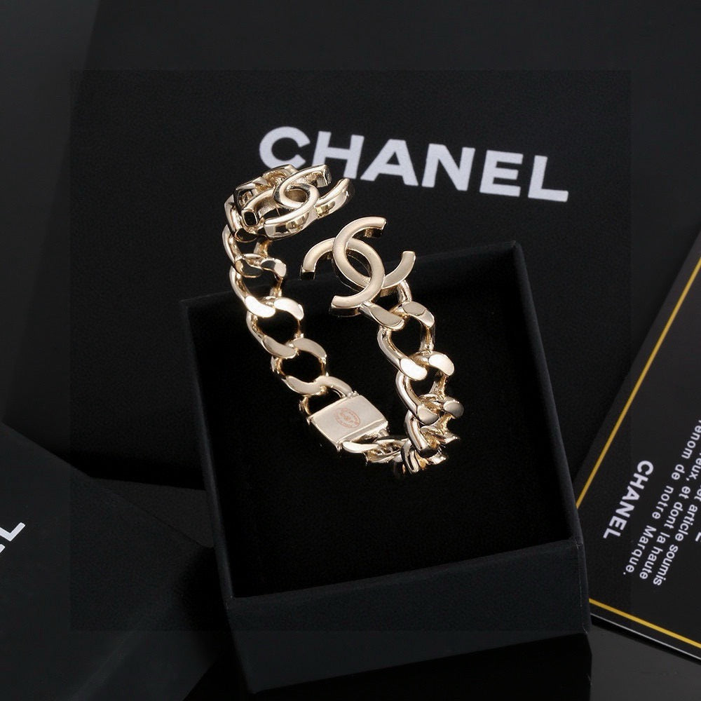 Martin Graham bangle in polished metal-tone – main product view