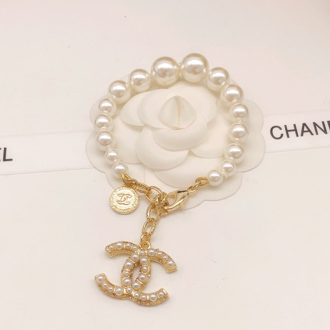 Martin Graham bracelet in polished metal-tone – main product view
