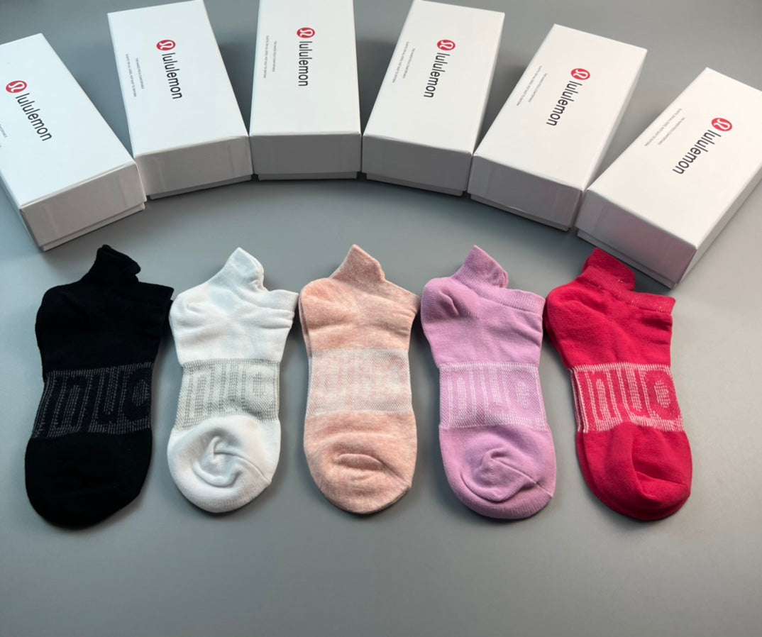 Lululemon Cotton Circular Emblems Ankle Socks