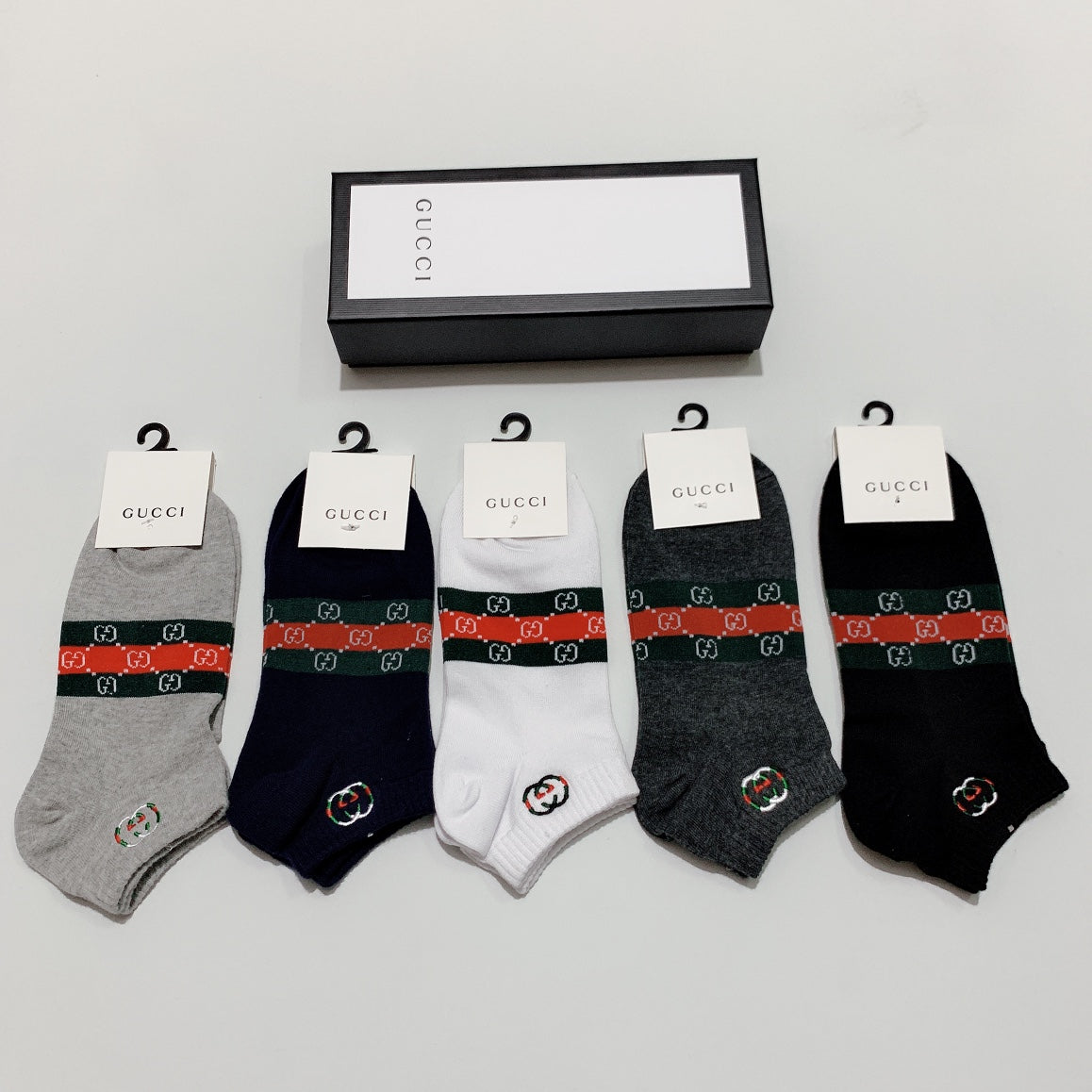Gucci 82.5/17.5 Nylon-Spandex Breathable Short Socks – 5-Pair Pack