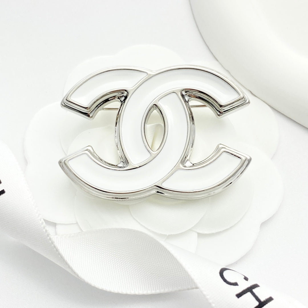 Martin Graham brooch in polished metal-tone – main product view