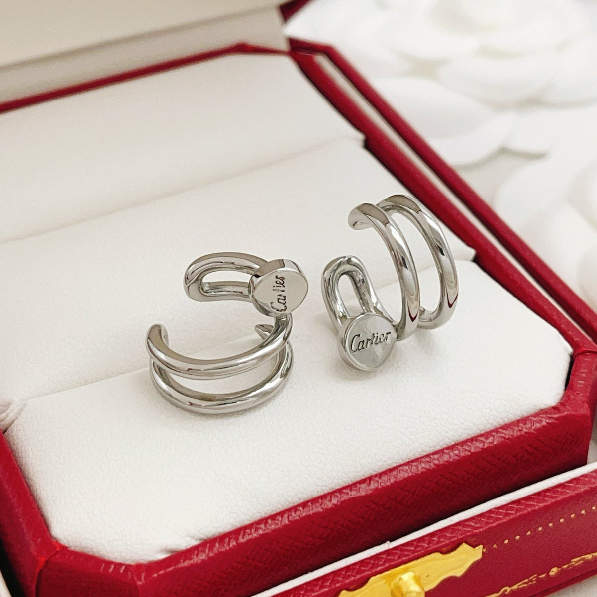 Martin Graham jewelry accessory in polished metal-tone – main product view