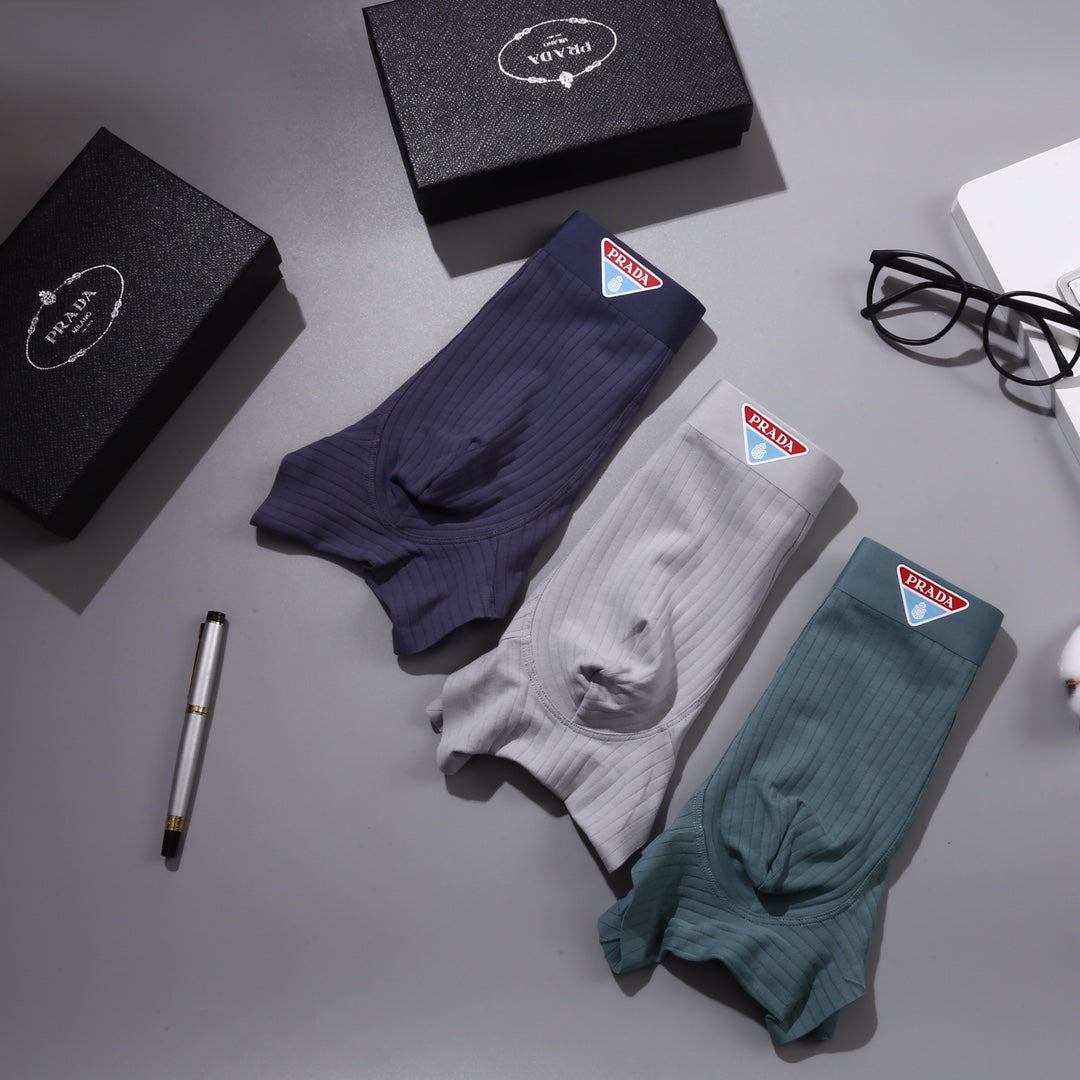 Prada 95% Cotton & 5% Spandex Seamless-Cut Men's Boxer Briefs - 3-Piece Box