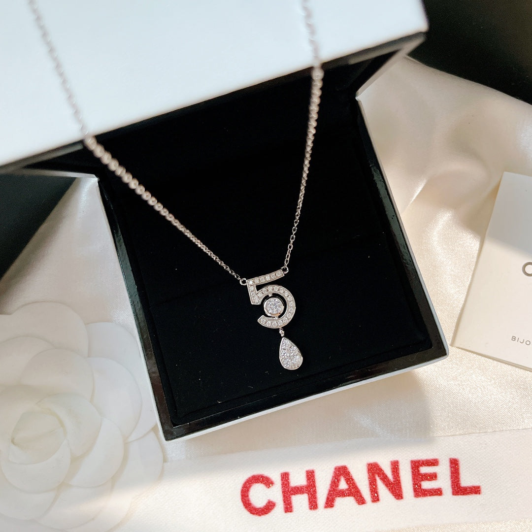Martin Graham pendant necklace in polished metal-tone – main product view