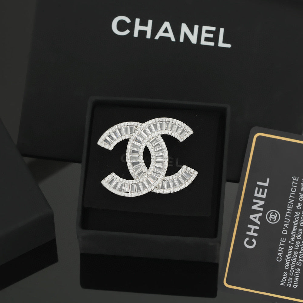 Martin Graham brooch in polished metal-tone – main product view