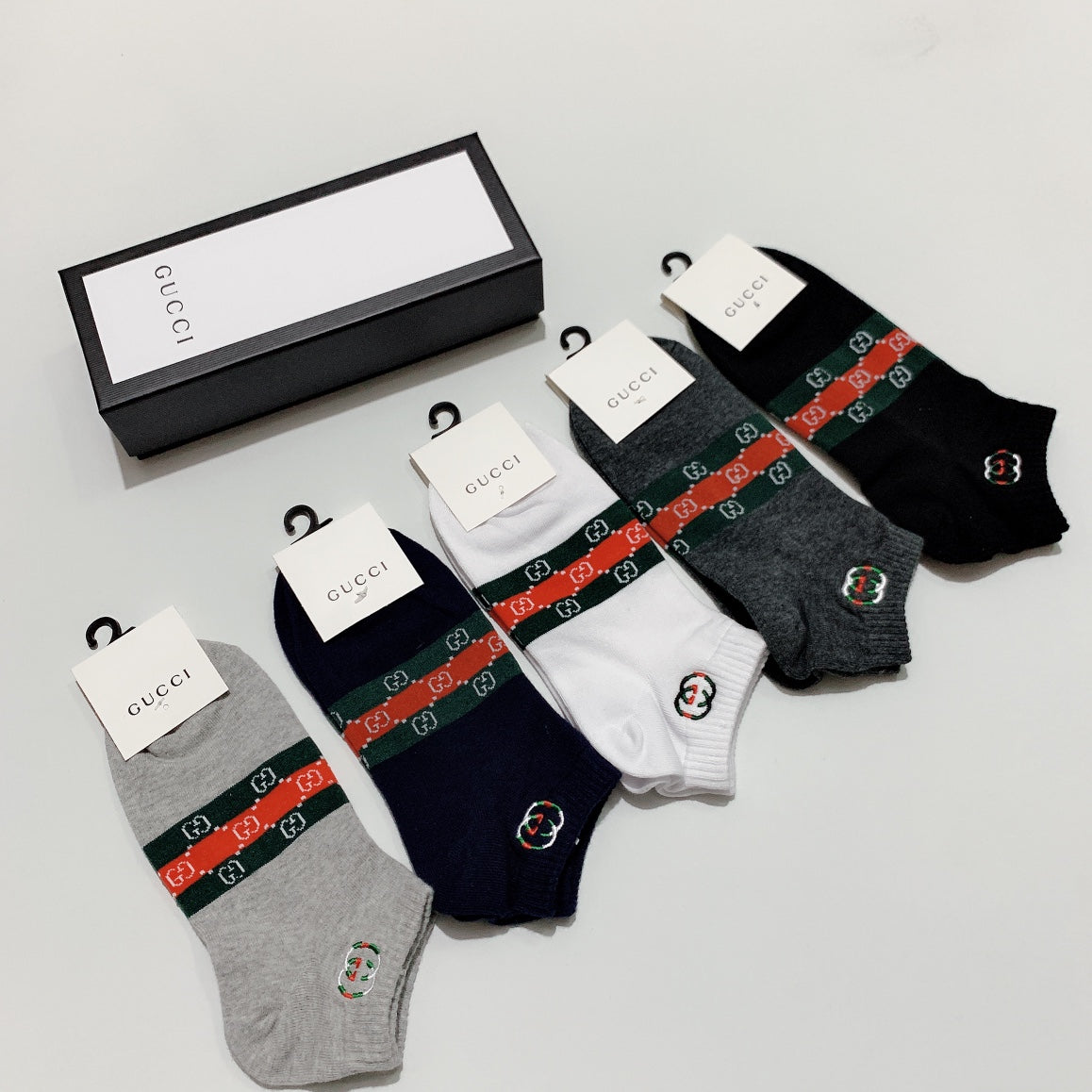 Gucci 82.5/17.5 Nylon-Spandex Breathable Short Socks – 5-Pair Pack
