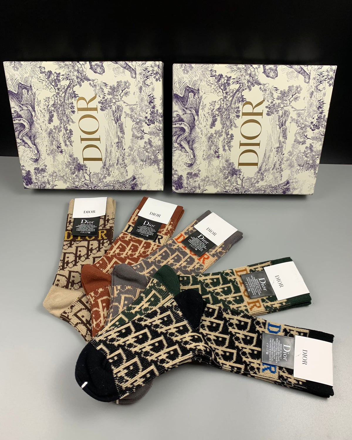 Dior Graphic Apparel - 5-Piece Box