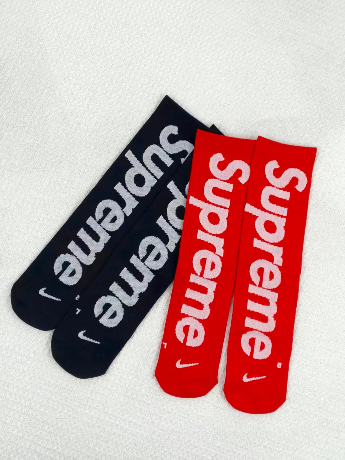 Supreme Logo Ankle Socks - 1-Pair Box