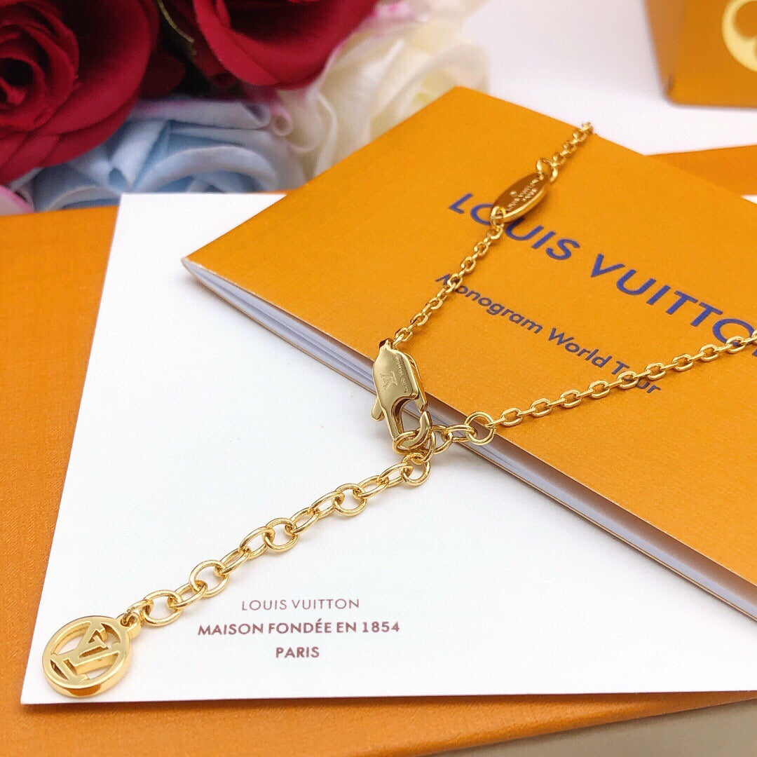 Heart Pendant Necklace in Gold-Tone – Design 003 front product view