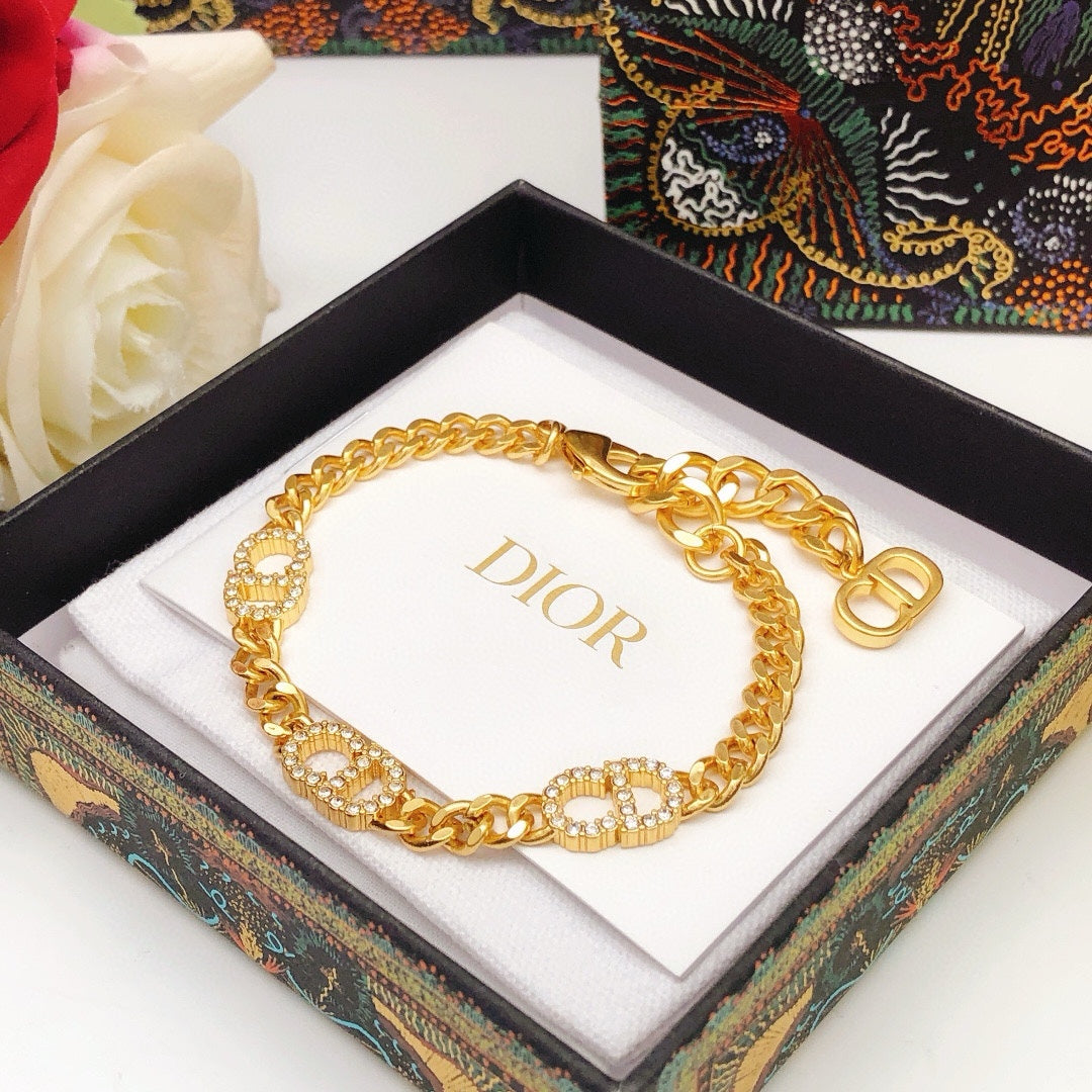 Martin Graham bracelet in polished metal-tone – front view
