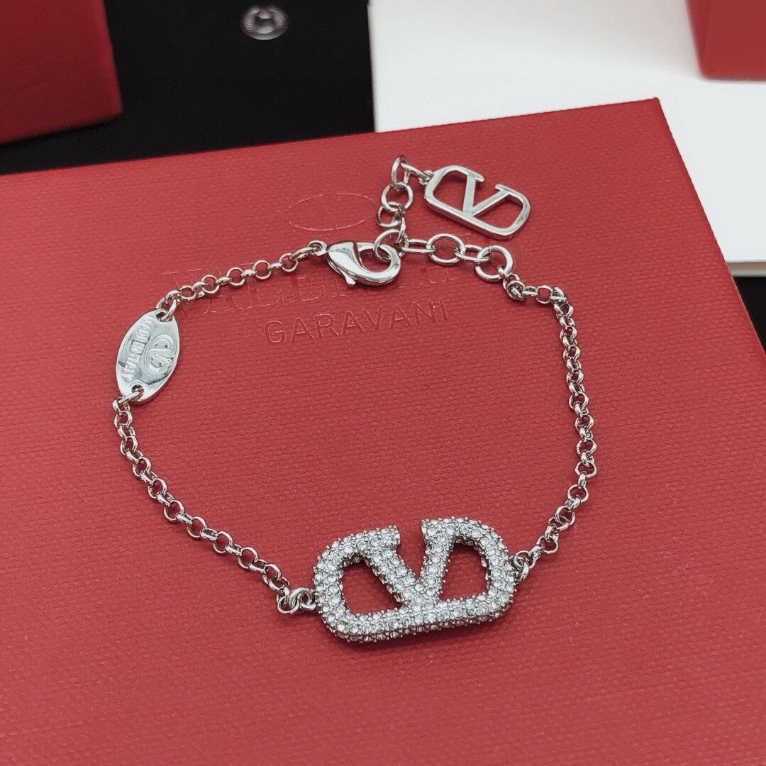 Martin Graham bracelet in polished metal-tone – front view