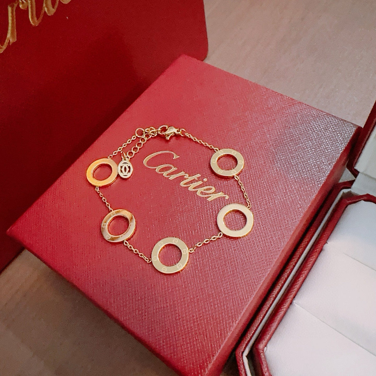 Martin Graham bracelet in polished metal-tone – front view