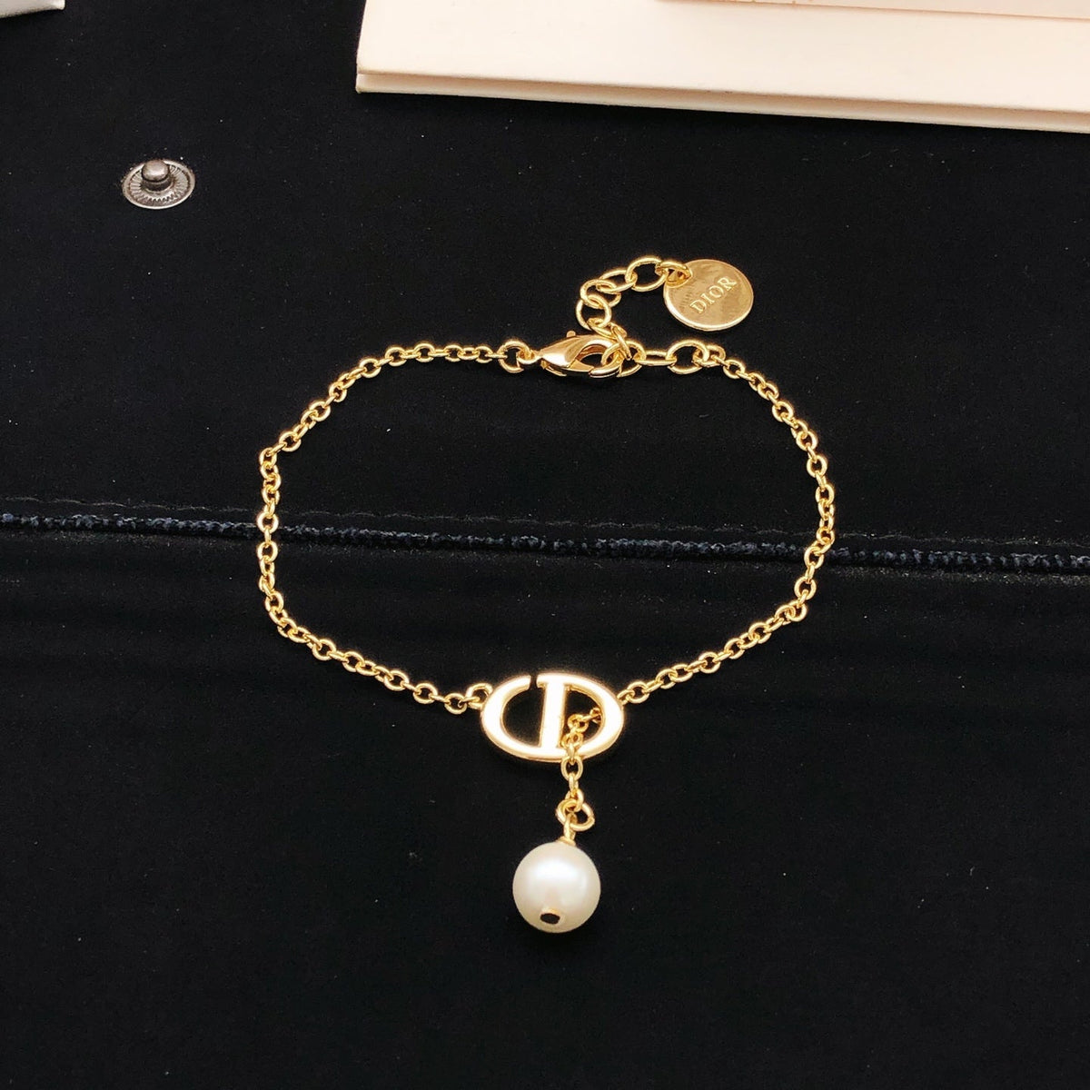Martin Graham bracelet in polished metal-tone – front view