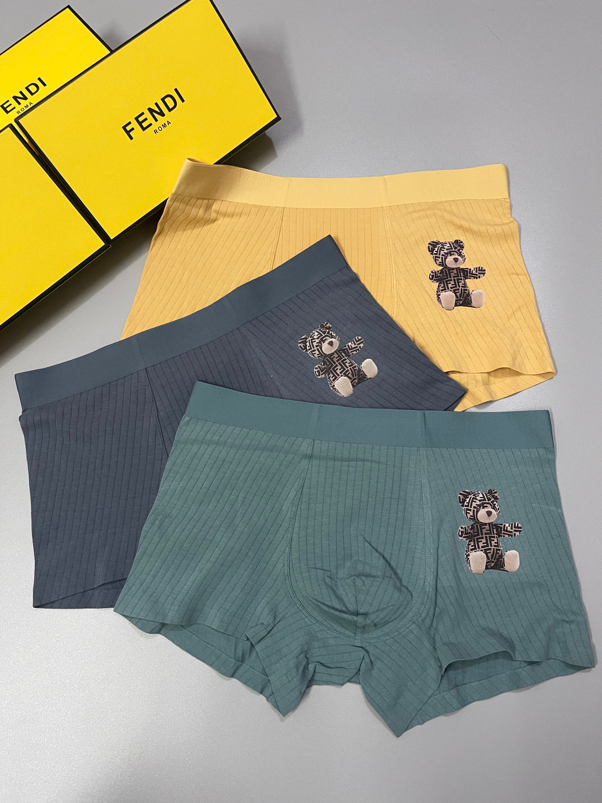 Fendi 93.8% Cotton & 6.2% Spandex Bear Series Seamless-Cut Men's Boxer Briefs - 3-Piece Box