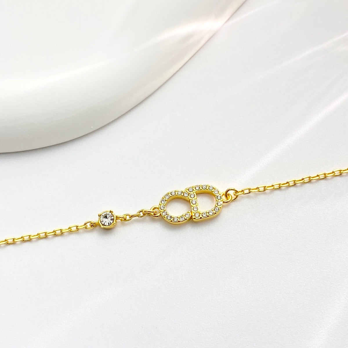 Martin Graham bracelet in polished metal-tone – front view