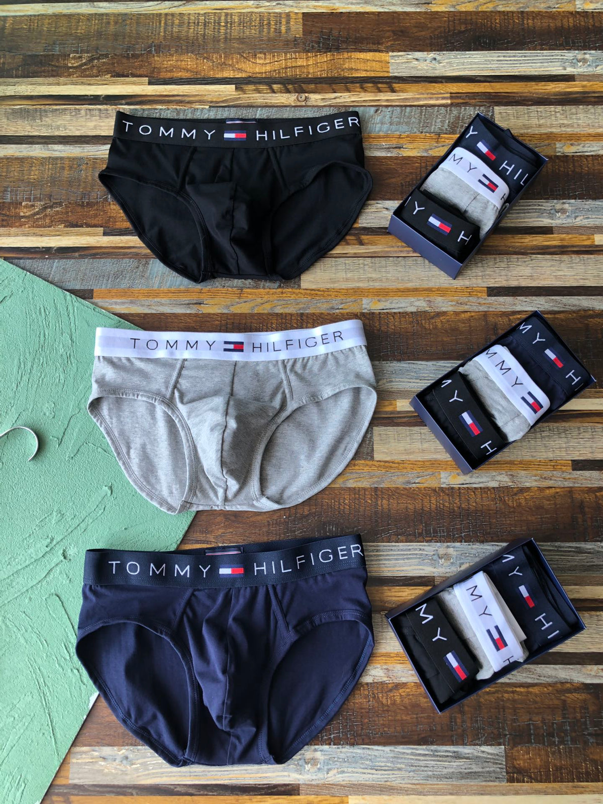 Tommy Hilfiger Red-Trimmed Logo Waistbands Men's Briefs - 3-Piece Box