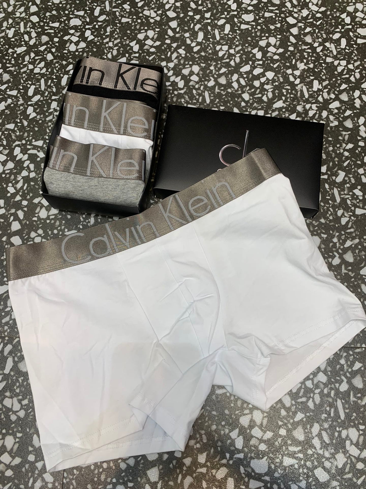 Calvin Klein Broad Tonal Waistbands Men's Boxer Briefs - 3-Piece Box