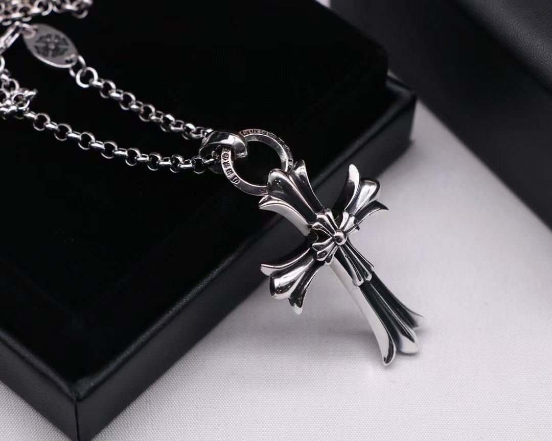 Martin Graham pendant necklace in polished metal-tone – front product view