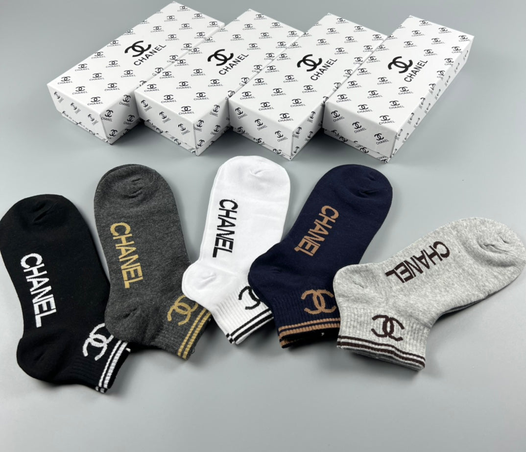 Chanel Emblem And Wordmark No-Show Socks - 5-Pair Set
