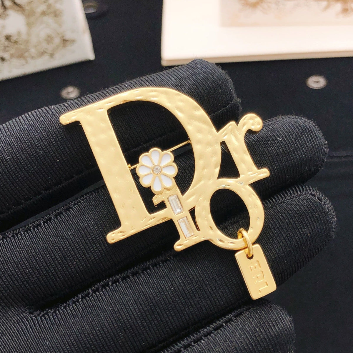 Martin Graham brooch in polished metal-tone – front view