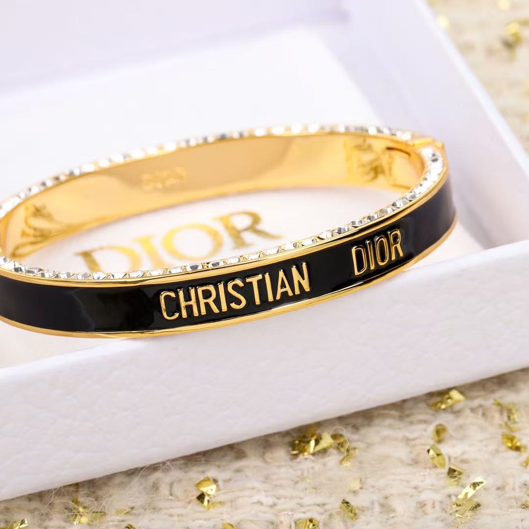 Martin Graham bracelet in polished metal-tone – front view