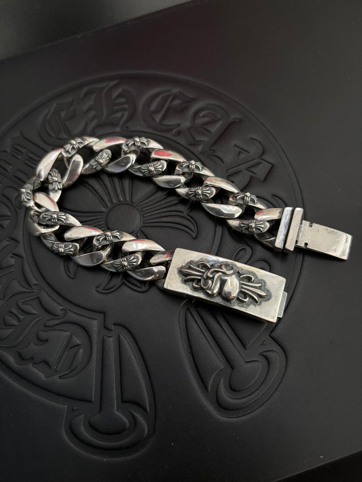 Martin Graham bracelet in polished metal-tone – front product view