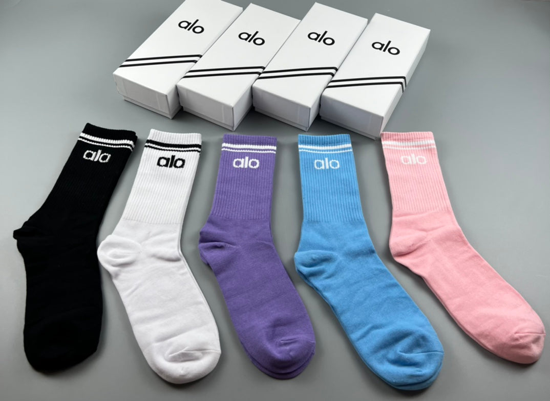 Alo Cotton Coordinated Branding Crew Socks