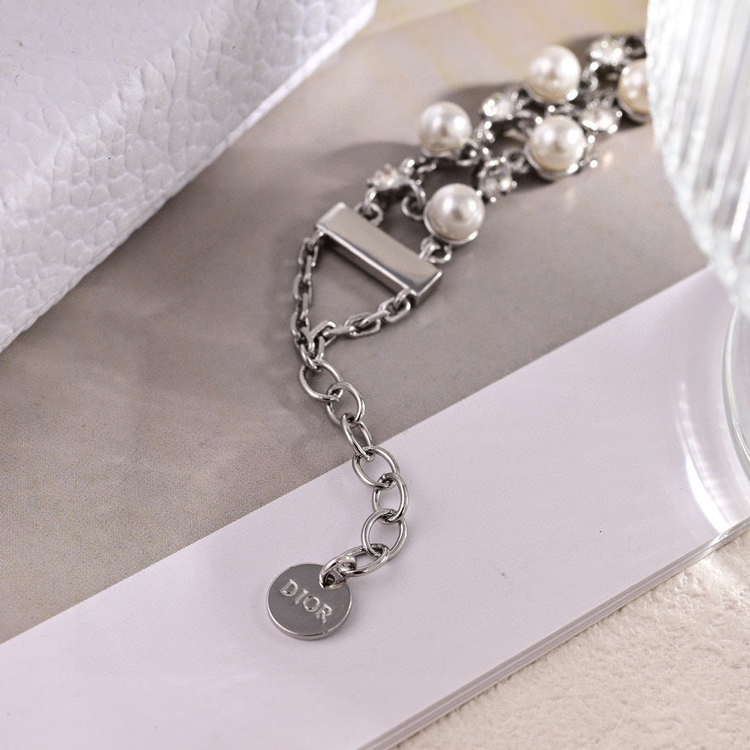 Martin Graham bracelet in polished metal-tone – front view