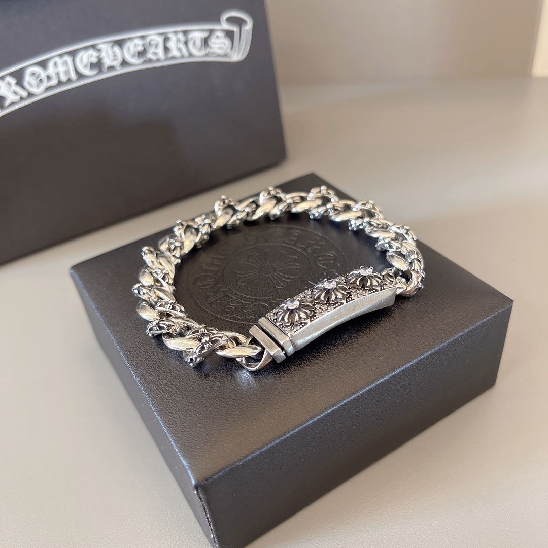 Martin Graham bracelet in polished metal-tone – front product view
