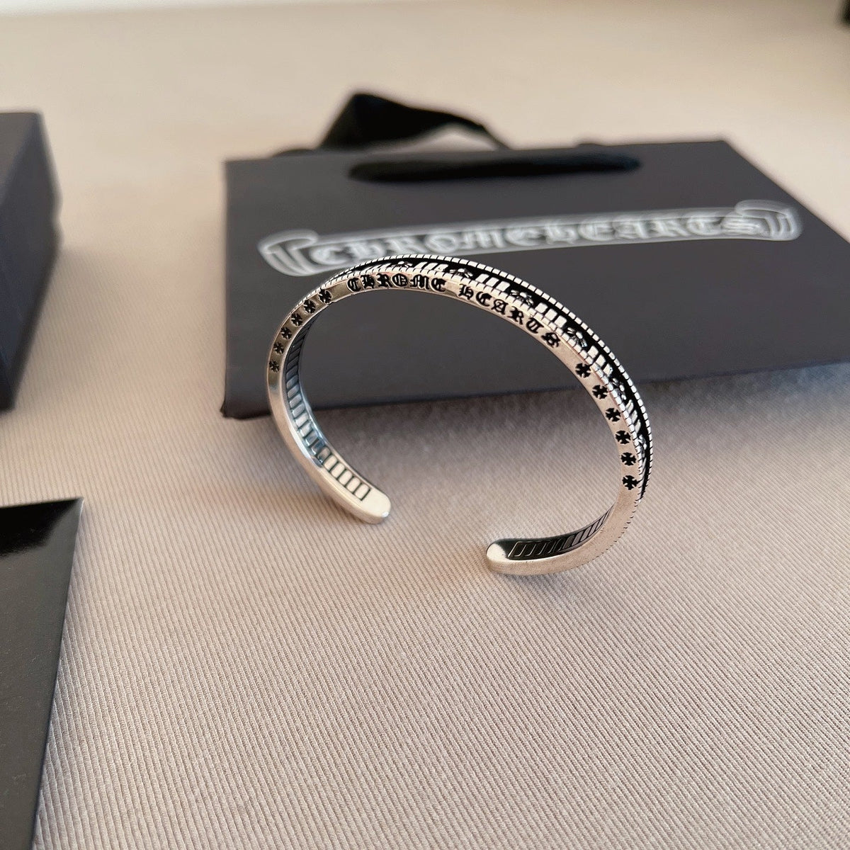 Martin Graham bracelet in polished metal-tone – front product view
