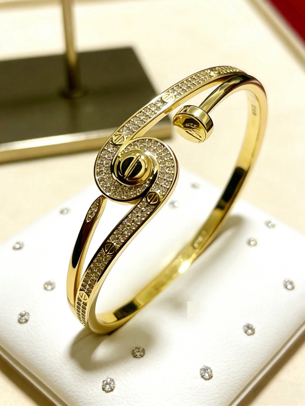 Martin Graham bracelet in polished metal-tone – front view