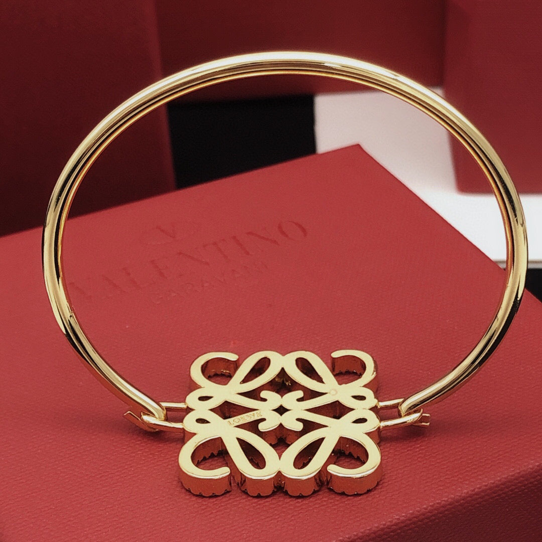 Martin Graham bracelet in polished metal-tone – front view