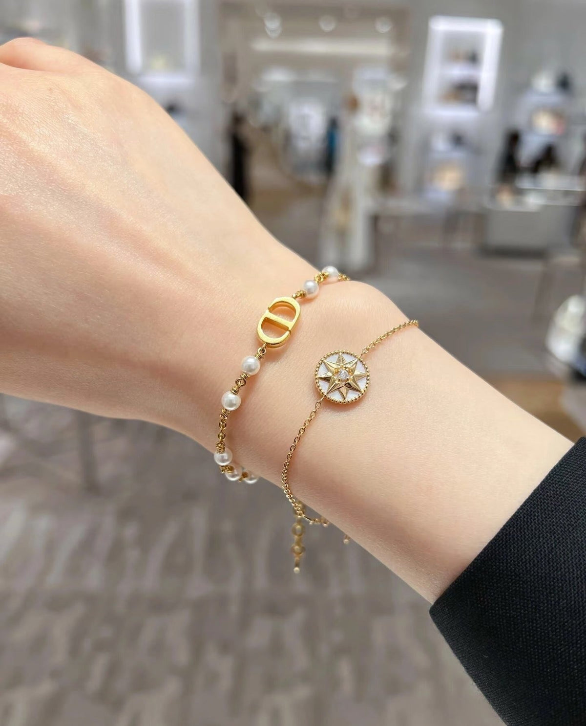 Martin Graham bracelet in polished metal-tone – detail view