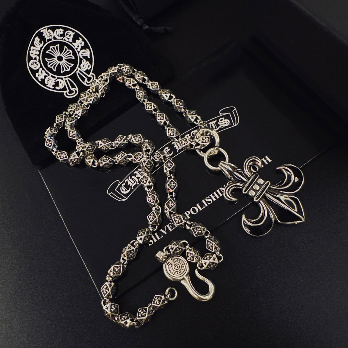 Martin Graham pendant necklace in polished metal-tone – detail view