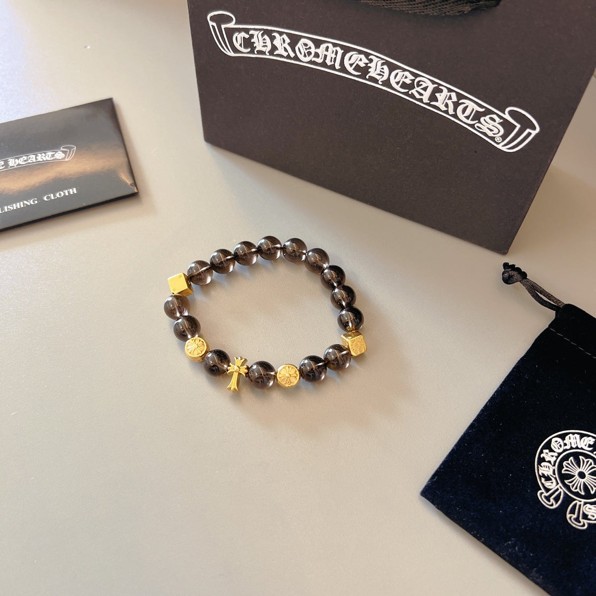 Martin Graham beaded bracelet in polished metal-tone – detail view