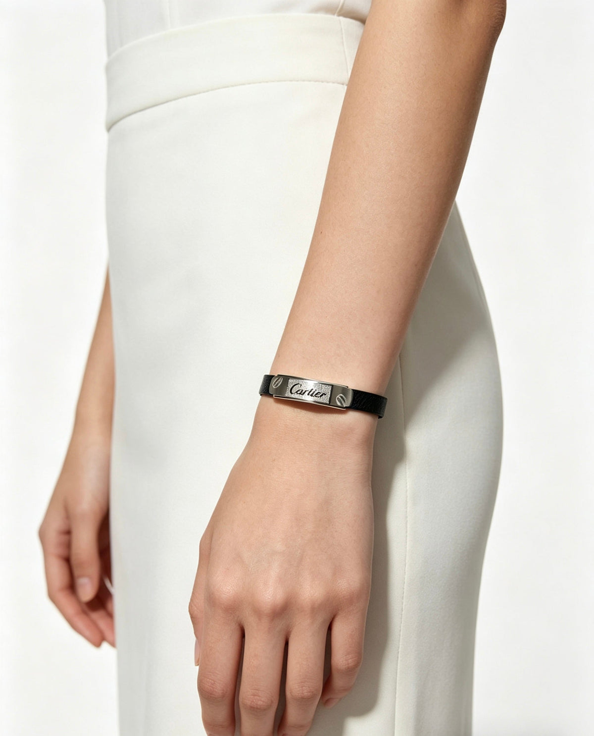 Martin Graham bracelet in polished metal-tone – detail view