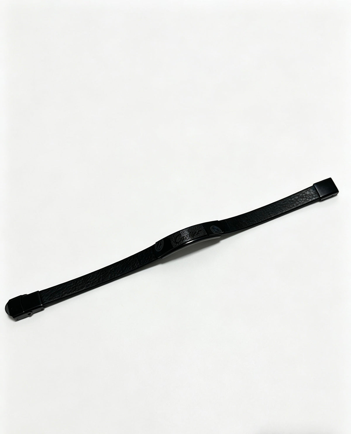 Martin Graham bracelet in polished metal-tone – detail view