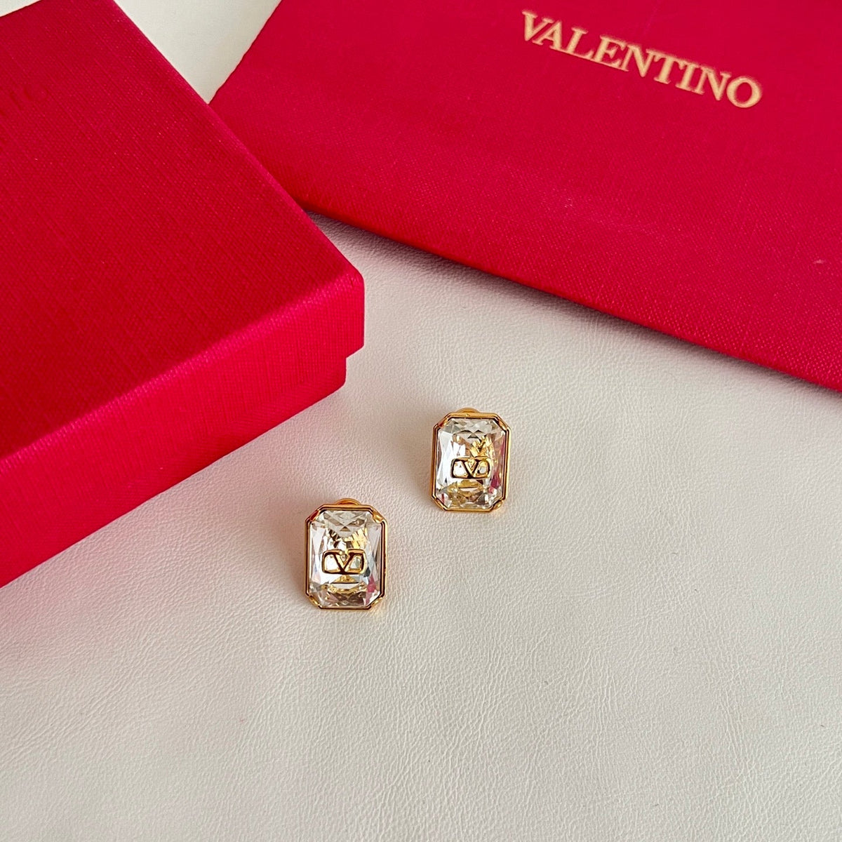 Martin Graham earrings in polished metal-tone – detail view