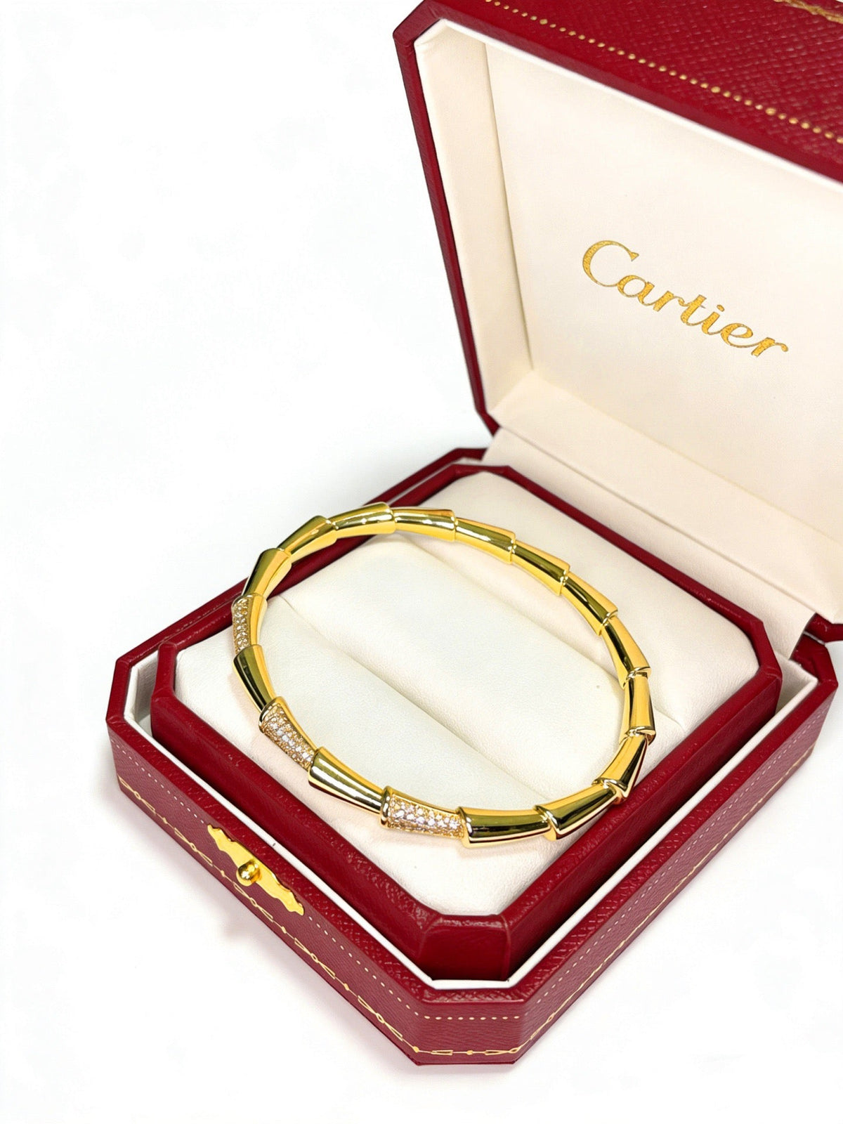 Martin Graham bracelet in polished metal-tone – detail view