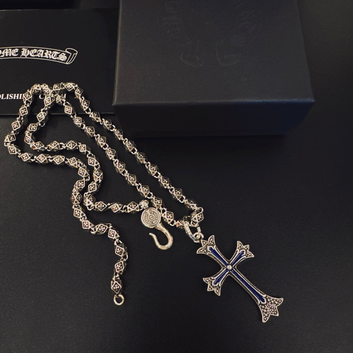 Martin Graham pendant necklace in polished metal-tone – detail view